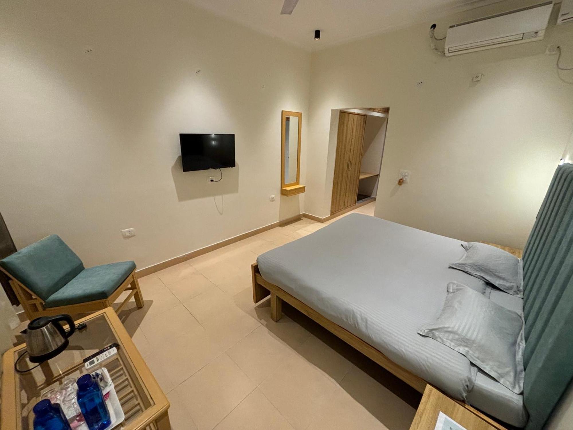The Cocoon Bed and Breakfast Dehradun Buitenkant foto